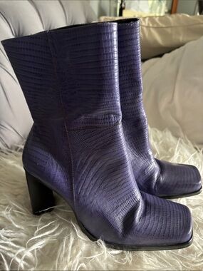 Bakers Purple Croc-Embossed Mid-Calf Block Heel Boots